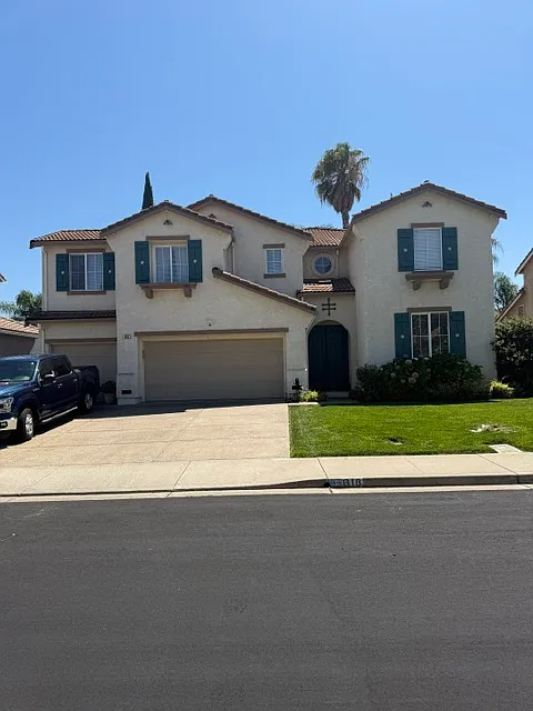 5 bed, 2395 sqft, $4,200 — Photo 1