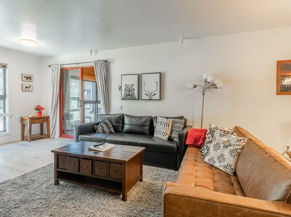 865 Majestic Pines Dr #211, Mammoth Lakes, CA 93546
