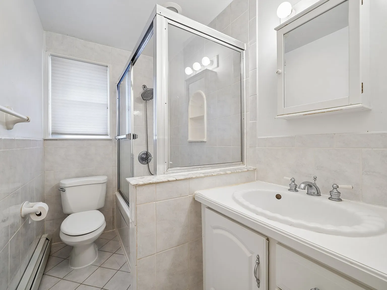 3 bed, 2.5 bath, 1500 sqft, $4,700 — Photo 4