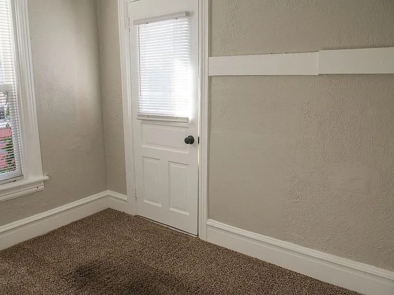 307 Muench St — Photo 12
