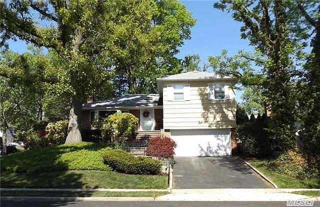 1st image of 9 White Oak Dr