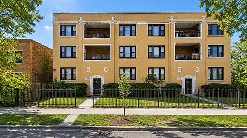 6112 S King Photo 1