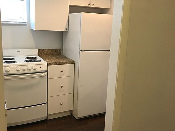 4th image of 38 Oviedo Ave APT 2
