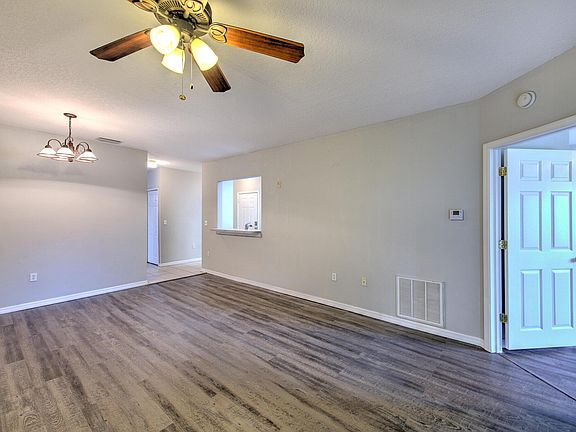 2nd image of 9518 Newdale Way APT 202