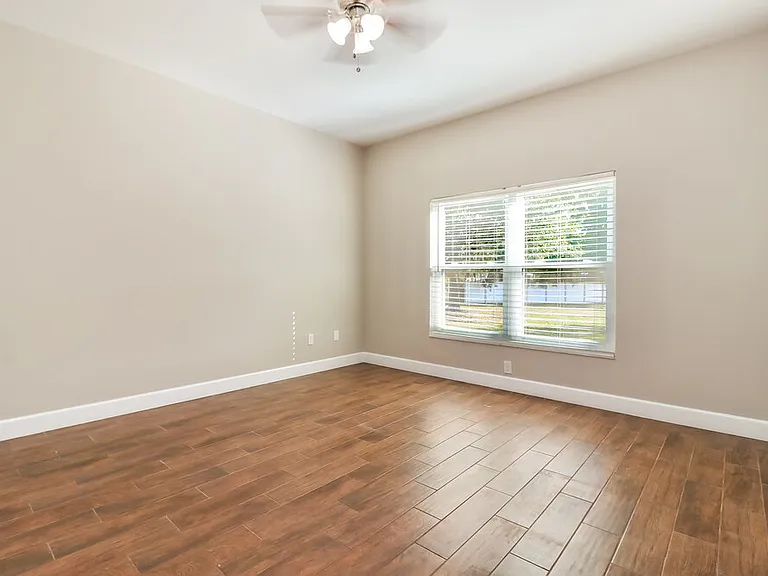 742 Star Pointe Dr — Photo 8