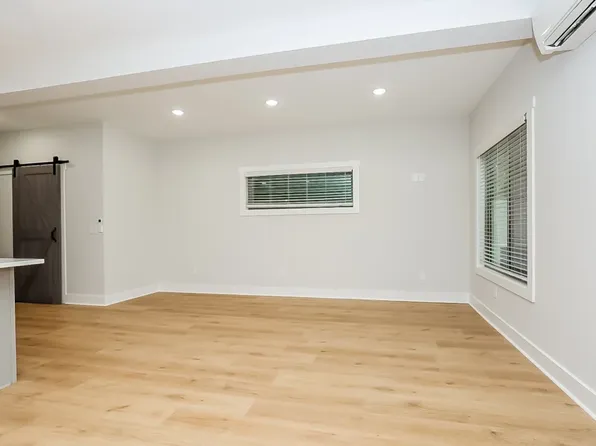 (undisclosed Address), Springfield, TN 37172