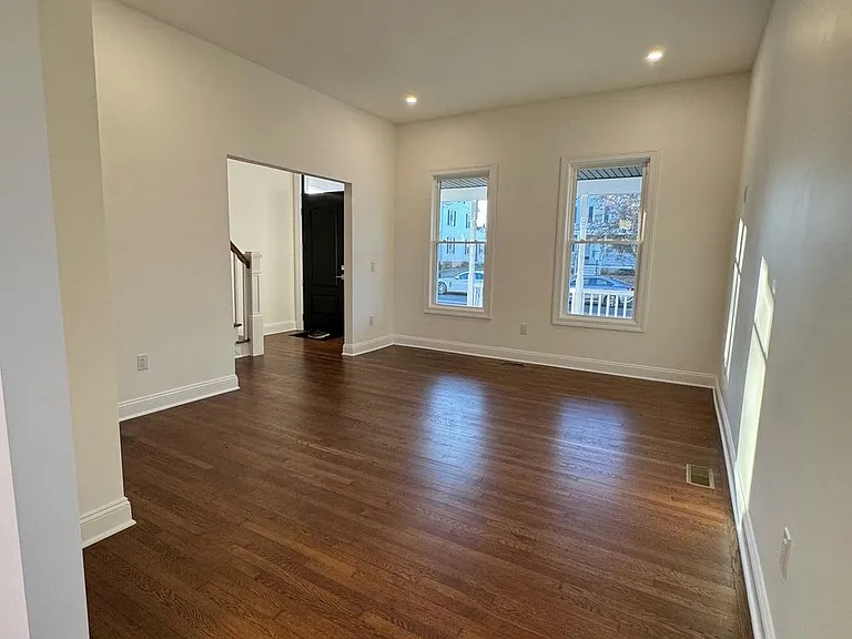 84 Grove St — Photo 21