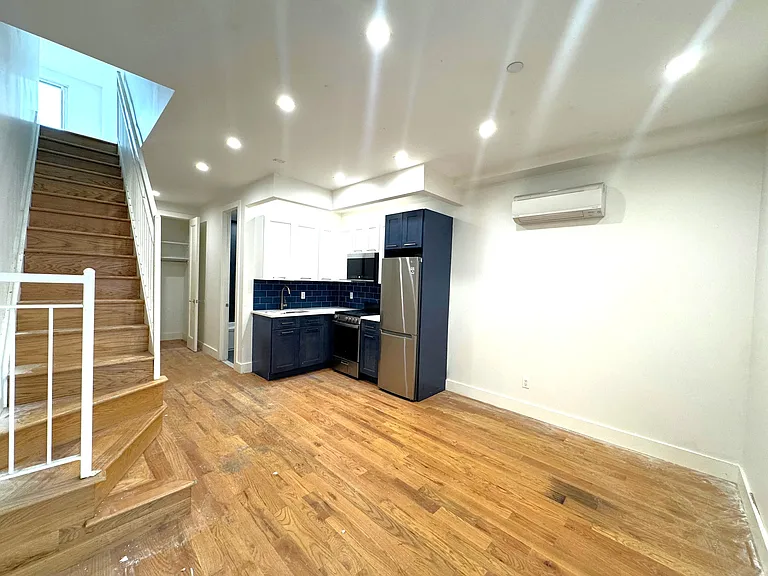1431 Lincoln Pl #4A — Photo 4