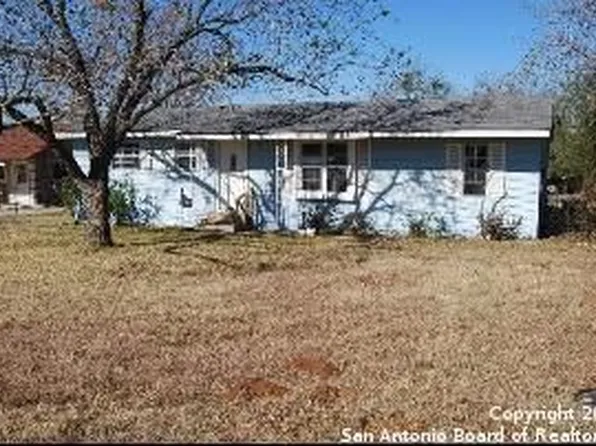 13760 Us Highway 87 W, La Vernia, TX 78121