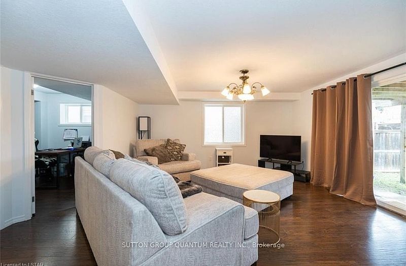 London House for rent - 2 Bedrooms — photo 6
