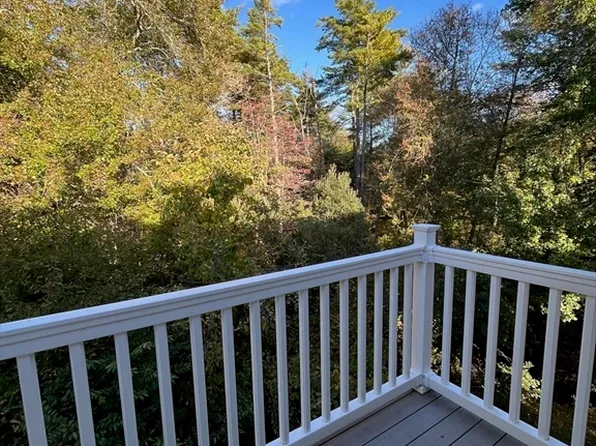 1599 Braley Rd APT 68, New Bedford, MA 02745