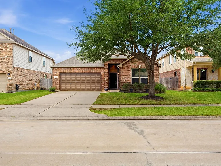 11103 Avery Oaks Ln — Photo 1