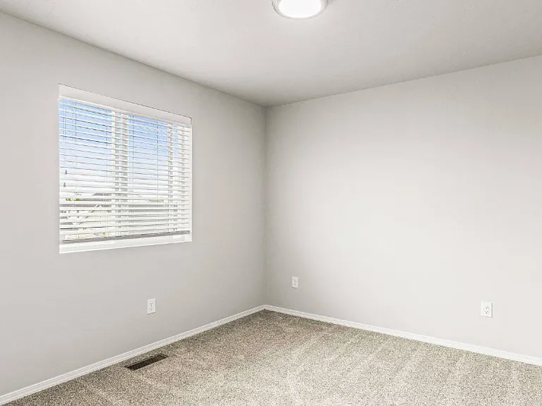 16888 Courtney Way — Photo 25