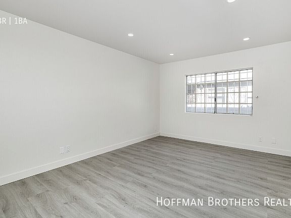 5th image of 1513 Venice Blvd #1