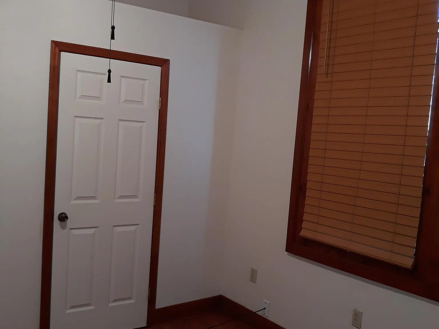 2 bed, 700 sqft, $1,350 — Photo 3