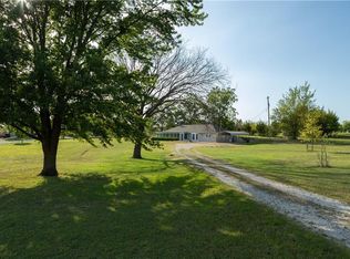 21716 S Cedar Niles Rd, Spring Hill, KS 66083