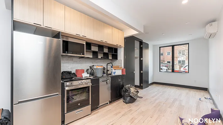 Rented by Nooklyn NYC LLC | media 19