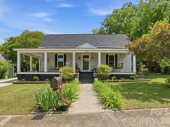92 Meadow Ave NE, Concord, NC 28025