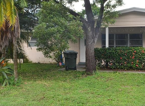 3rd image of 4283 Ellen Ave
