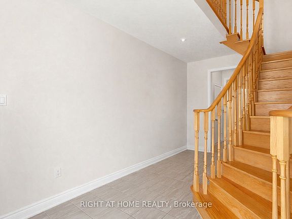 3rd image of 99 Richler Ave