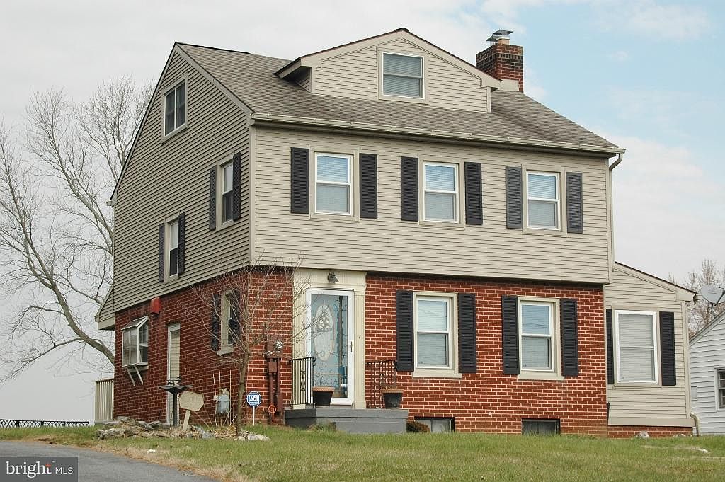 2213 New Holland Pike, Lancaster, PA 17601 Zillow