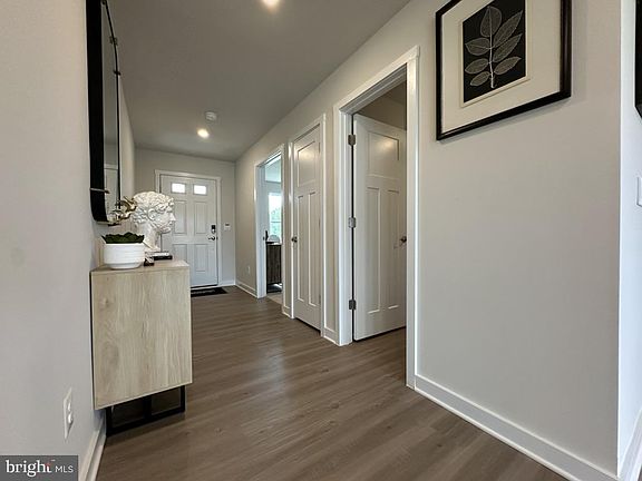 3rd image of 700 Eddy Rd