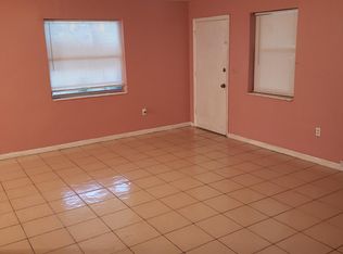 2527 NE 182nd St, North Miami Beach, FL 33160