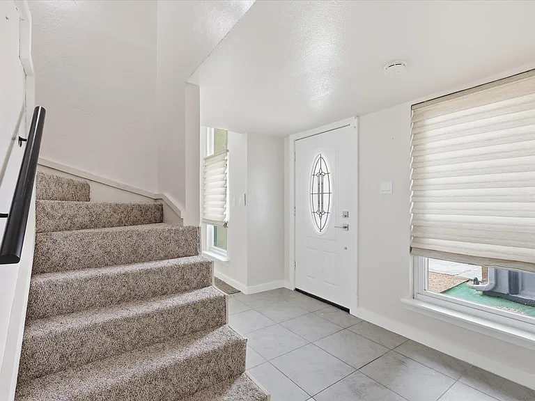 1813 Greenspring Cir — Photo 7