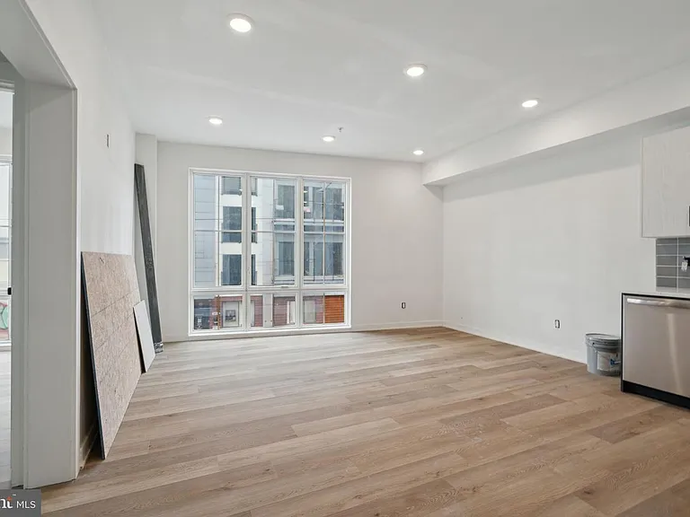 1828 Frankford Ave #202 — Photo 6