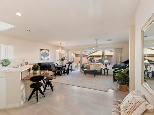 78992 Apricot Ln, Palm Desert, CA 92211