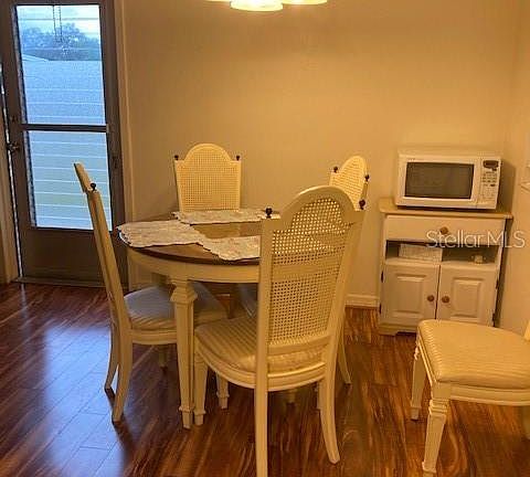 3rd image of 1801 Bedford Ter APT 225