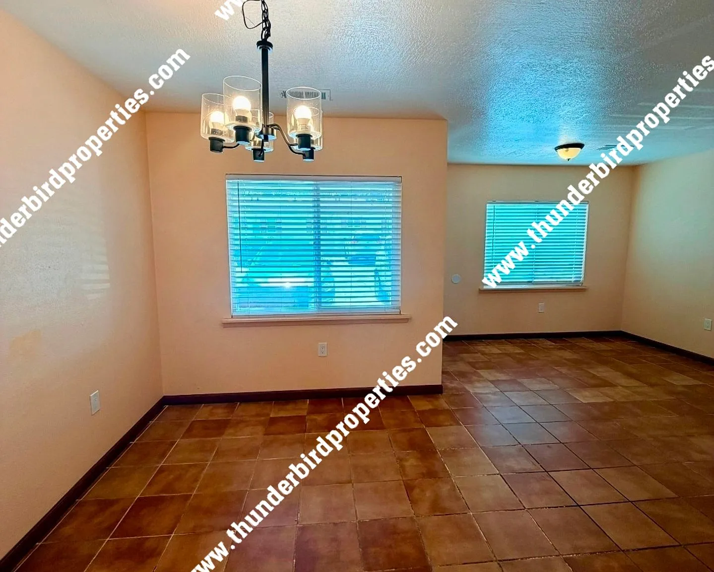 1307 San Mateo — Photo 4