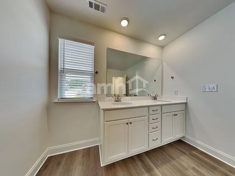 200 Argea Dr — Photo 12