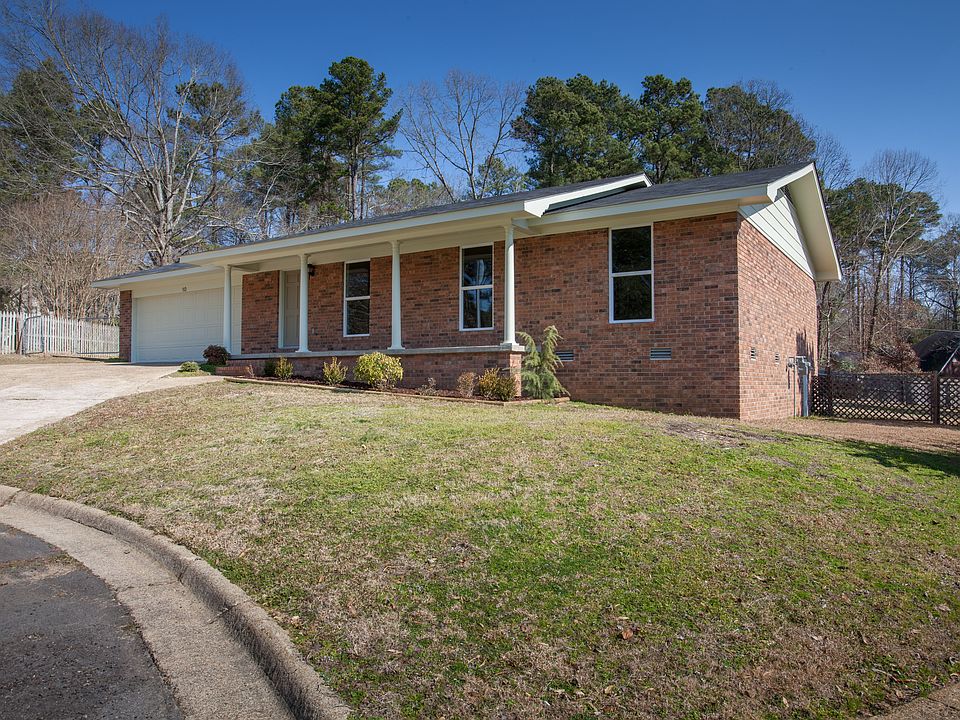 1st image of 10 Saxony Cir