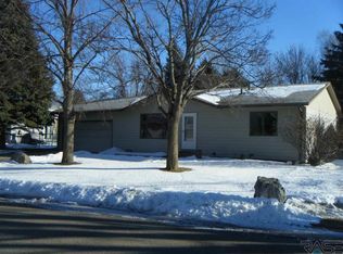 6505 W Essex Ter, Sioux Falls, SD 57106