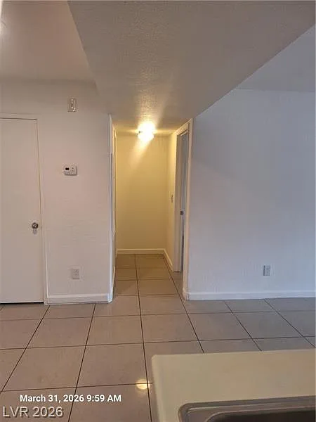 2 bed, 876 sqft, $1,295 — Photo 3