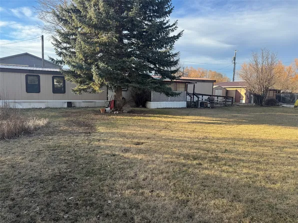 830 N Miller St, Lewistown, MT 59457