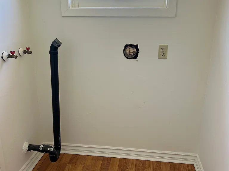 230 N Cedros Ave #230 — Photo 8