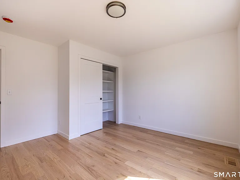 330 Pleasantview Ave #1 — Photo 17
