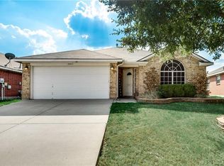 8445 Ranch Hand Trl, Fort Worth, TX 76131