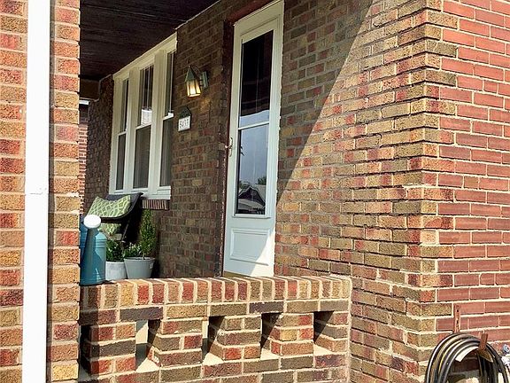5th image of 5433 Gresham St