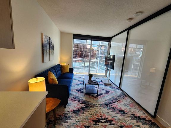 3rd image of 89 Nelson St #707