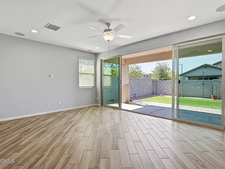 16013 W Alameda Rd — Photo 8