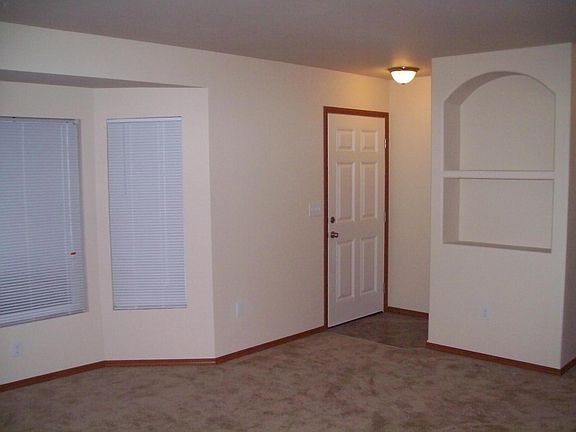 3rd image of 622 60th St SE #B