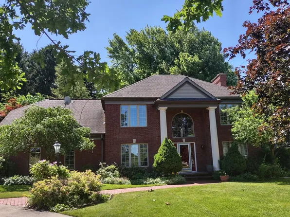 4500 Creek View Dr, Hudsonville, MI 49426