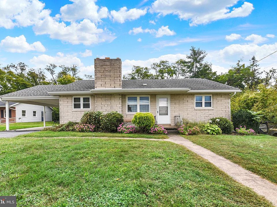 1st image of 334 Berrysburg Rd