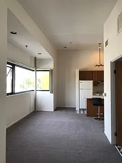 901 S Harvard Blvd — Photo 3