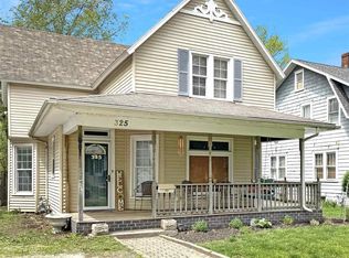 325 S 6th St, Pekin, IL