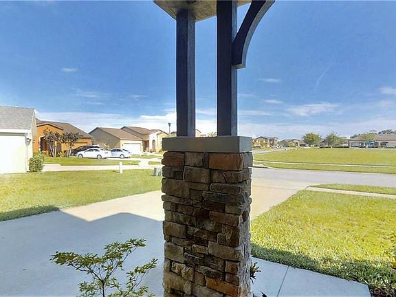 2nd image of 4735 Blackthorn Cir