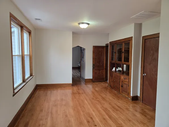 4852 S Wood St, Chicago, IL